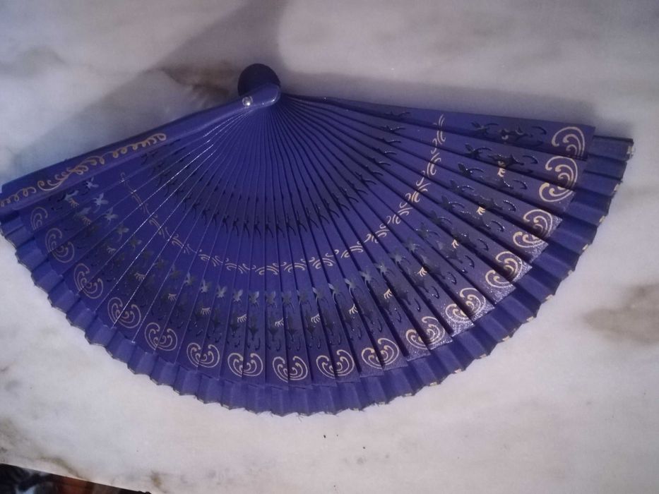 Conjunto de 4 Leques Diversos