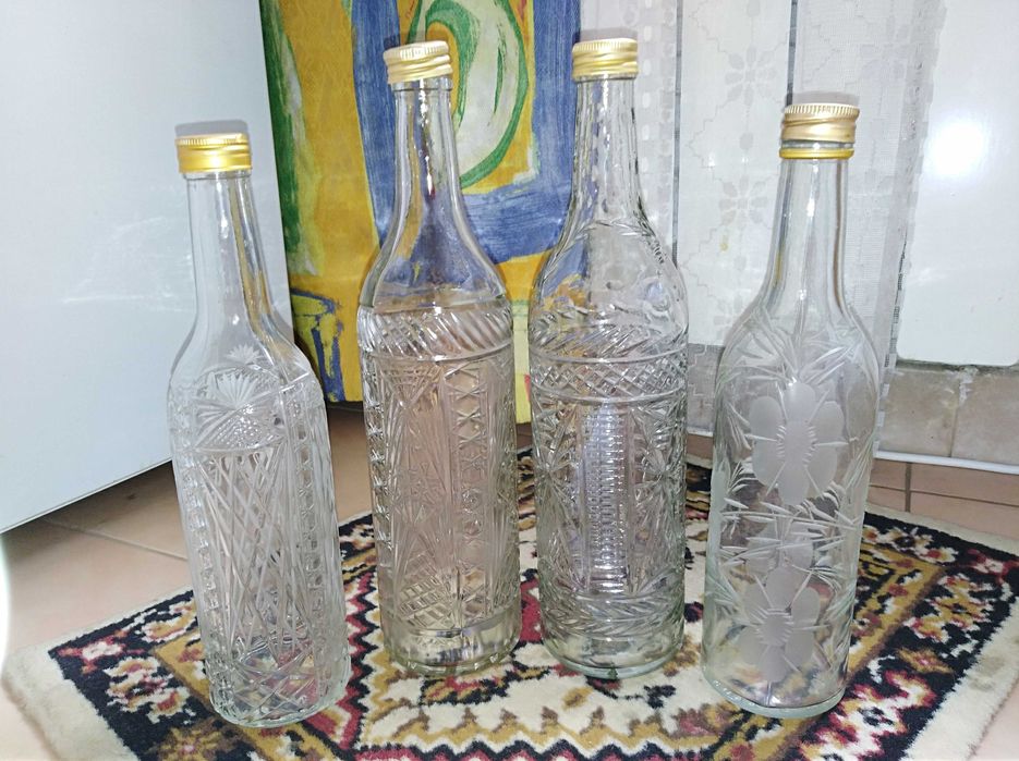 Пляшки бутылки декоративні з візерунками квітів СРСР