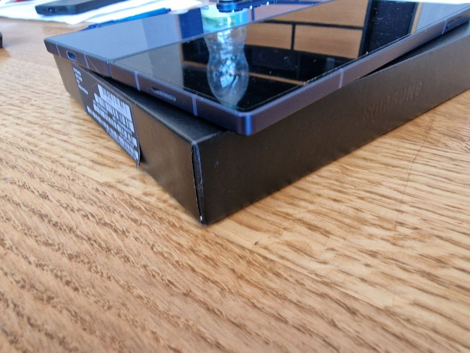 Samsung Galaxy Z FOLD 6 256GB igła