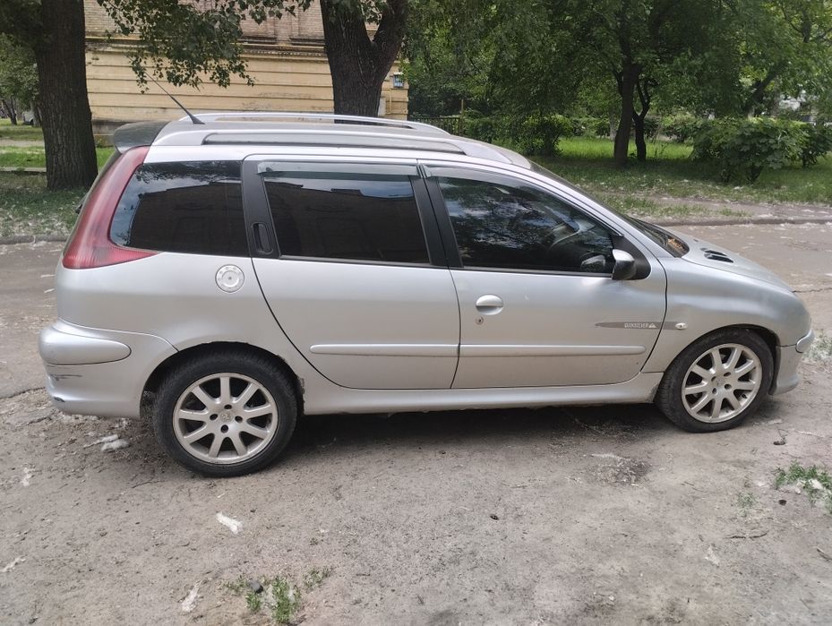 Продам власний автомобіль