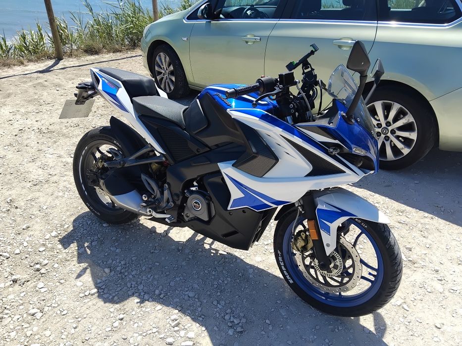 BAJAJ "PULSAR  RS 200cc"   venda ou troca por carro , preferência golf ,megane  .. pago  a diferença de valor  se o valor do veículo for acima!