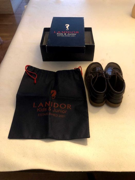 Sapatos vela da Lanidor, de criança. Excelente estado.