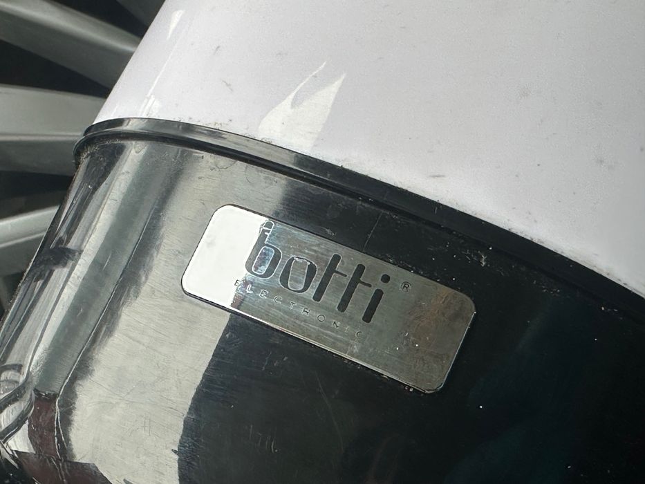 Соковижималка Botti GS-131L