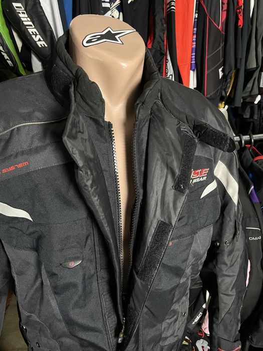 BUSE. Класна універсальна мотокуртка. Чудовий  стан. 52 розмір. L-XL
