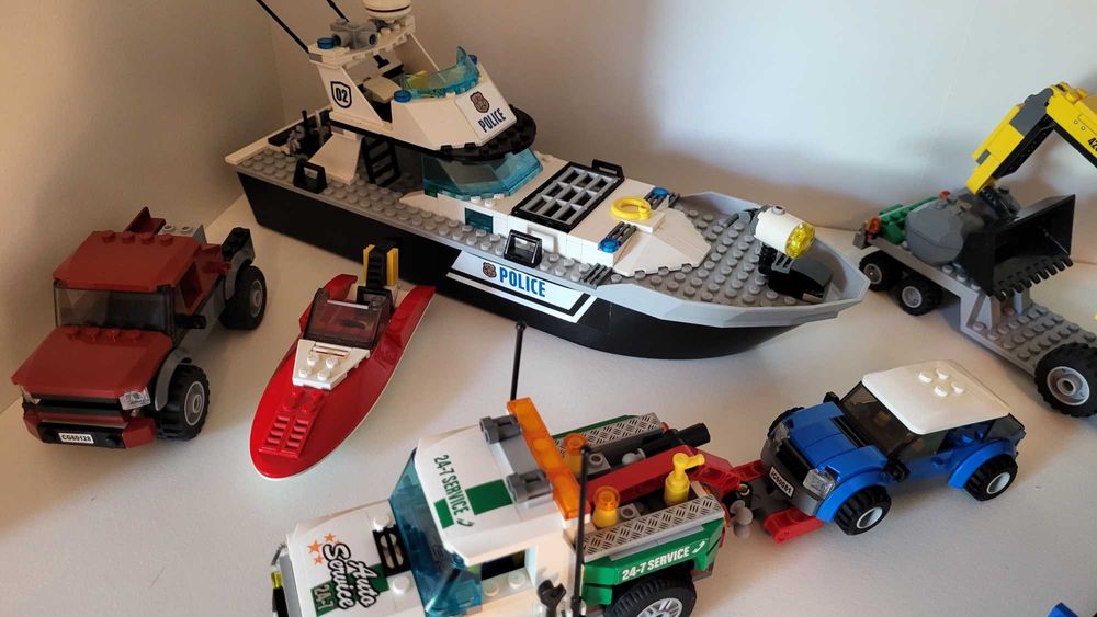 Lego mix różnych pojazdów