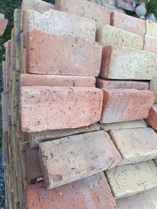 Цегла рядова повнотіла М100