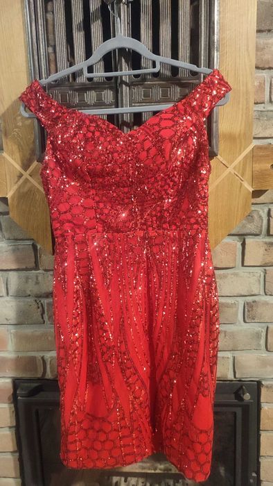 Nowa, sylwestrowa sukienka z cekinami. Rozm. M/L