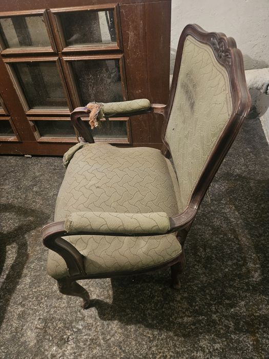 Krzesła Barokowe Drewniane 150zł za sztukę.