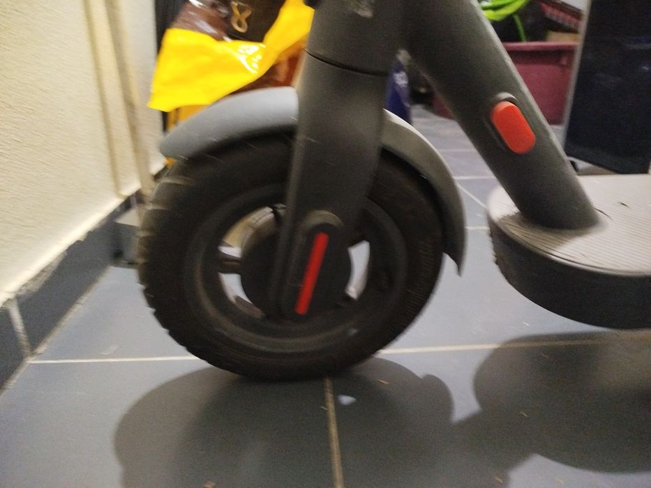 Trotinete Elétrica XIAOMI 4 Pro 2ª Geração(Vel. Máxima: 25 km/h