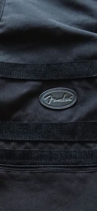 Saco viola marca fender