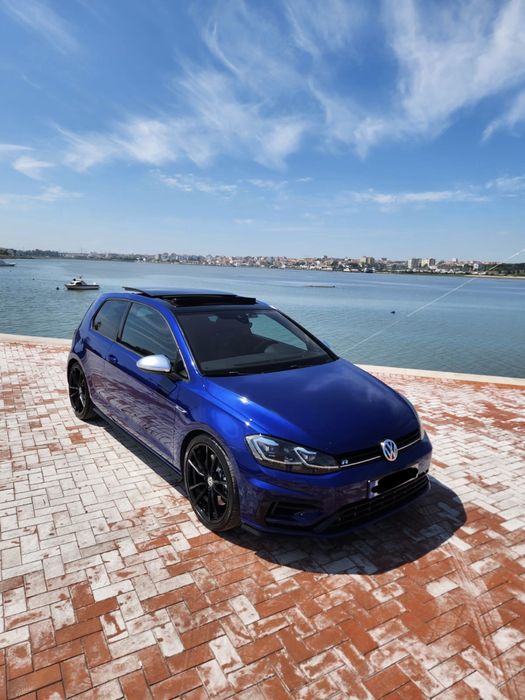 Golf R 7.5 2.0 TSI com teto solar