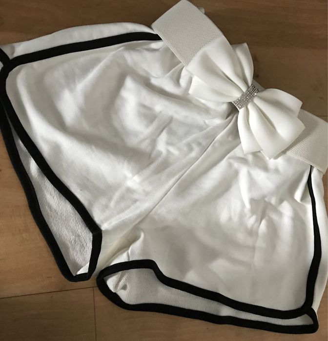 Spodenki szorty damskie rozm. M/38. C&A. nowe