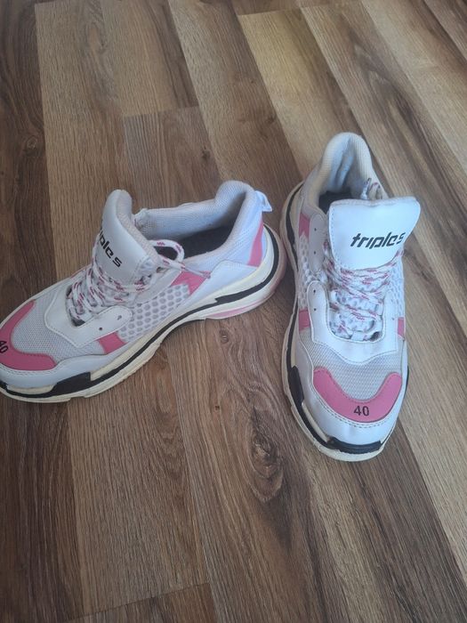 Adidasy balenciaga triple s