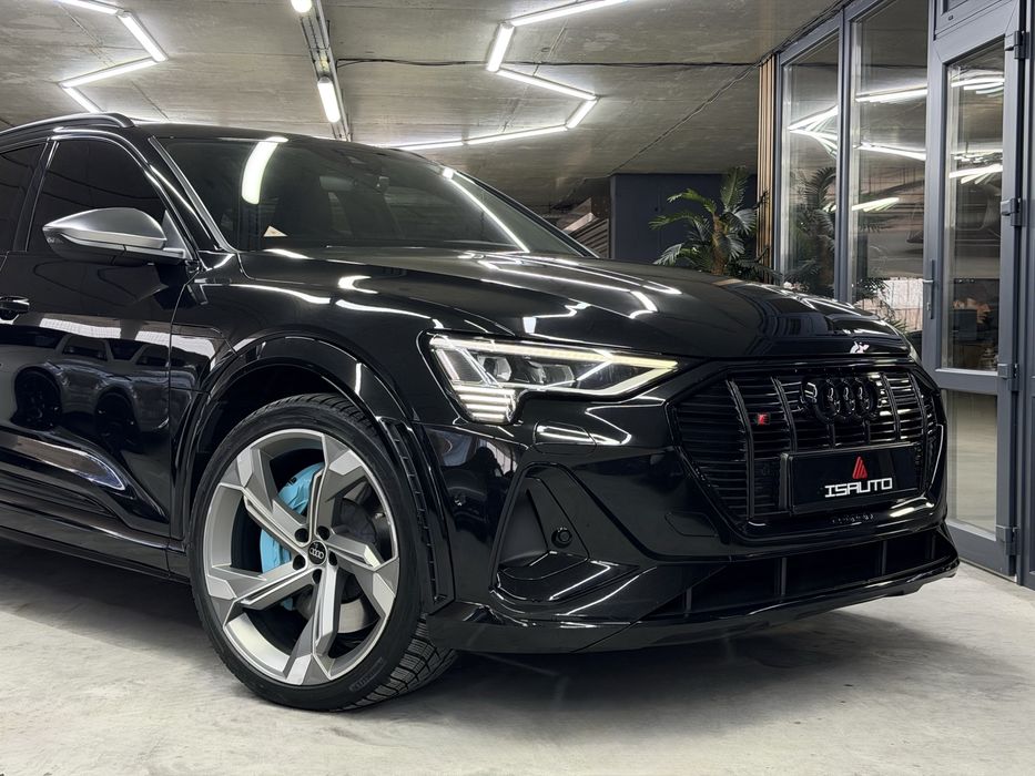 Audi E-tron S Quattro