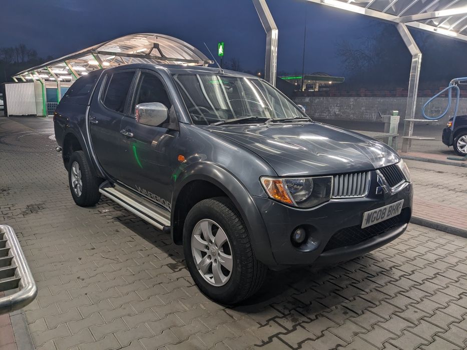 Міцубісі л200 пікап для зсу