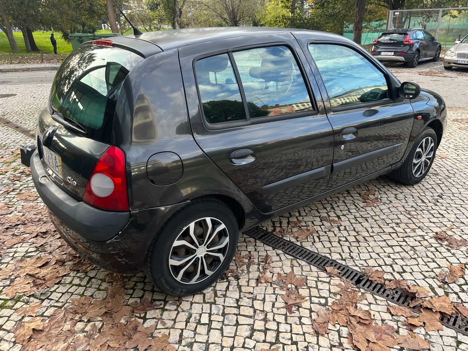 Clio 1.2 gasolina ano 2002