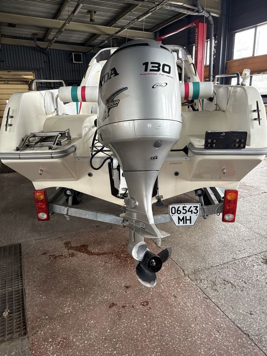 Катер, човен, Family 600, Honda 130