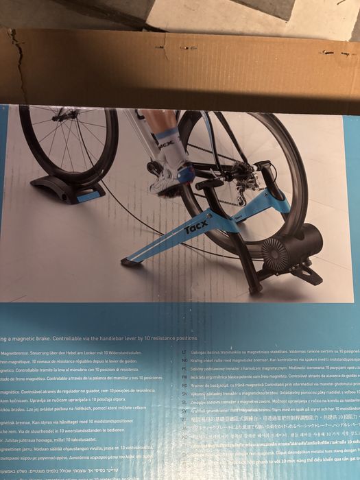 Trenażer rowerowy GARMIN Tacx Boost