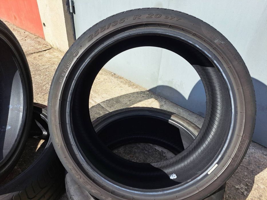 Sprzedam opony letnie Pirelli 255/35 R20