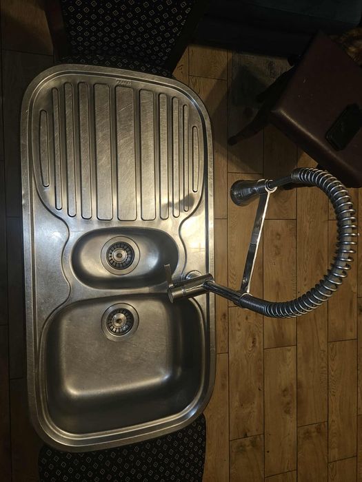 Zlew firmy franke razem z kranem