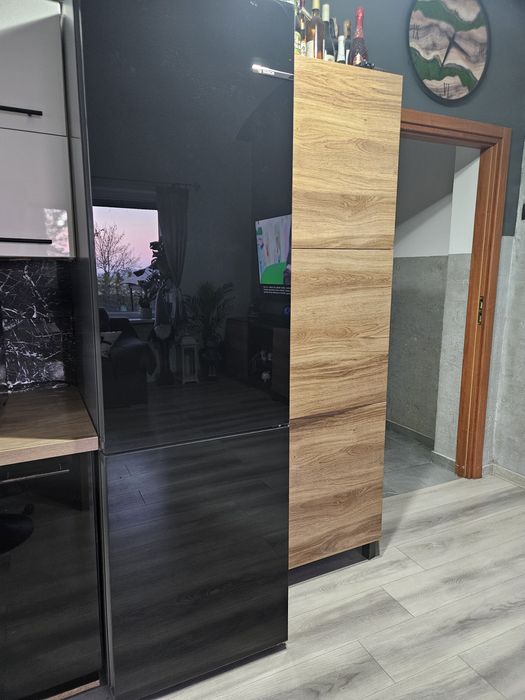 Lodówka Bosch Serie 6 KGN39LBCF czarne szkło