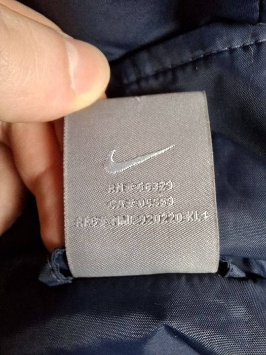 Granatowa Kurtka Przeciwdeszczowa Nike, rozmiar XL