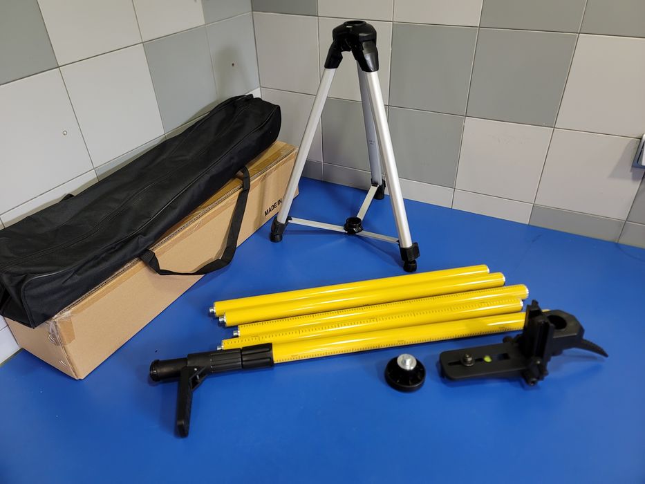 Штанга с триногой Для лазерного уровня нивелира Firecore 3,7м Новая