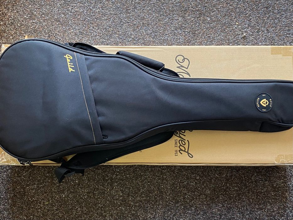 Guild Traveler + Gig Bag (Nova)