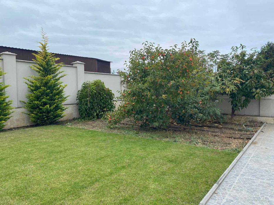 Шикарный дом с бассейном на Совиньоне