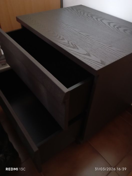 Mesa de cabeceira grande