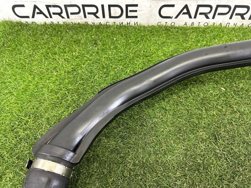 Патрубок интеркулера Volkswagen Touareg NF 3.0 TDI 2012