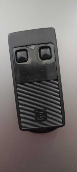 Пульт керування для воріт та гаражних дверей Cardin | Came