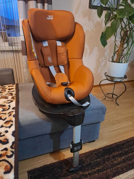 Fotelik obrotowy Britax, Stan Bdb!