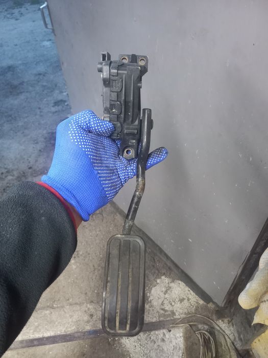 Педаль газа т 4 потенциометр