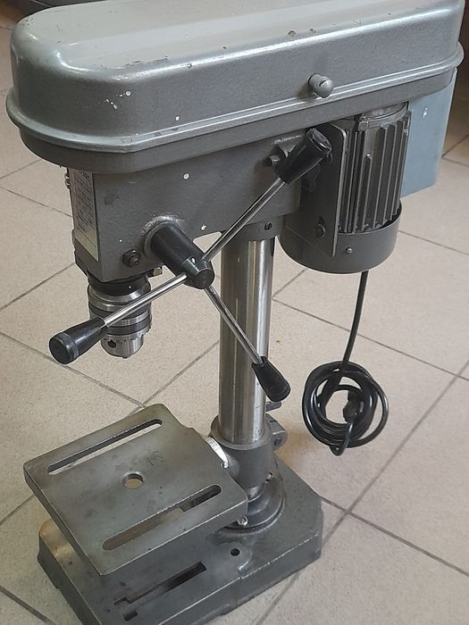 Сверлильний станок Einhel -250wt./1-13мм.