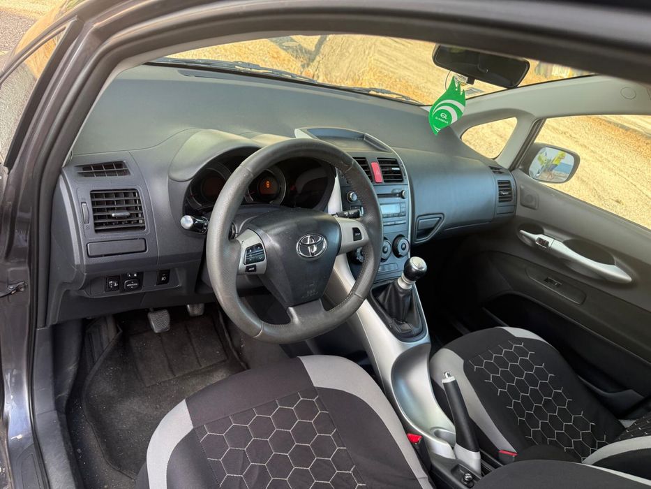 Toyota Auris 1.4D-4D foto 5
