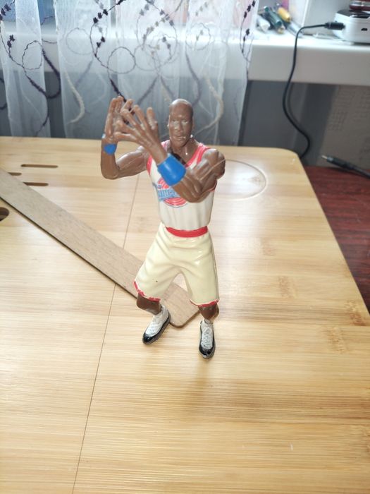 Майк Джордан фигурка игрушка Space Jam