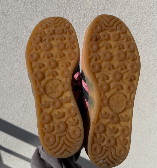 Женские кроссовки ADIDAS