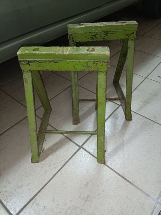 Підставки, козлики під щось 2 шт.