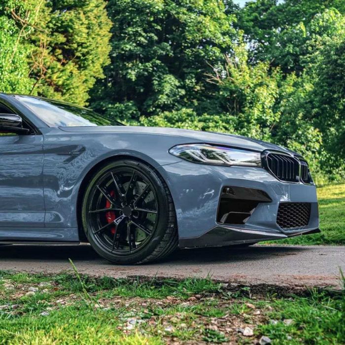 Сплиттер зубцы на BMW F90 M5 LCI 21-24 диффузор спойлер губа сплiтер