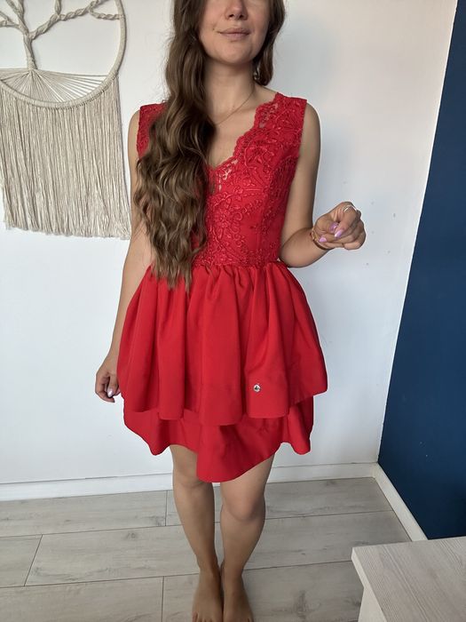 Czerwona elegancka sukienka S 36