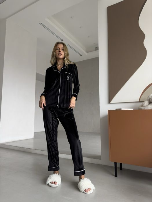 Продам пижаму VS