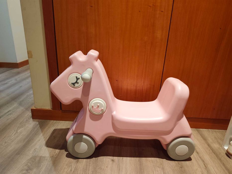 Cavalo andador/ baloiço