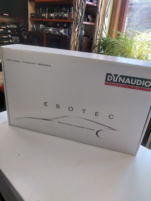 Комплект автомобильных динамиков. Двухкомпонентные Dynaudio Esotec