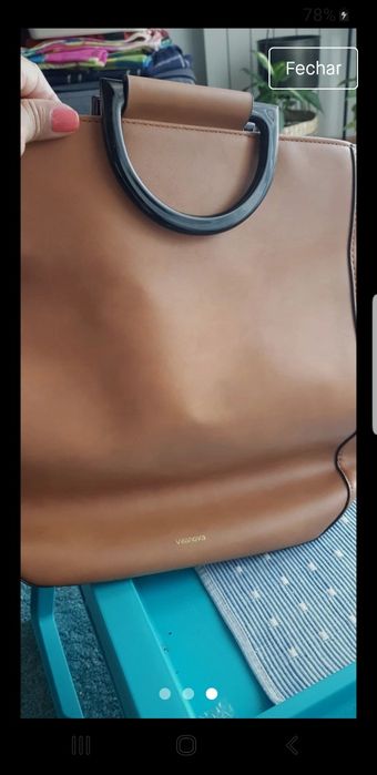 Vende-se mala de mão