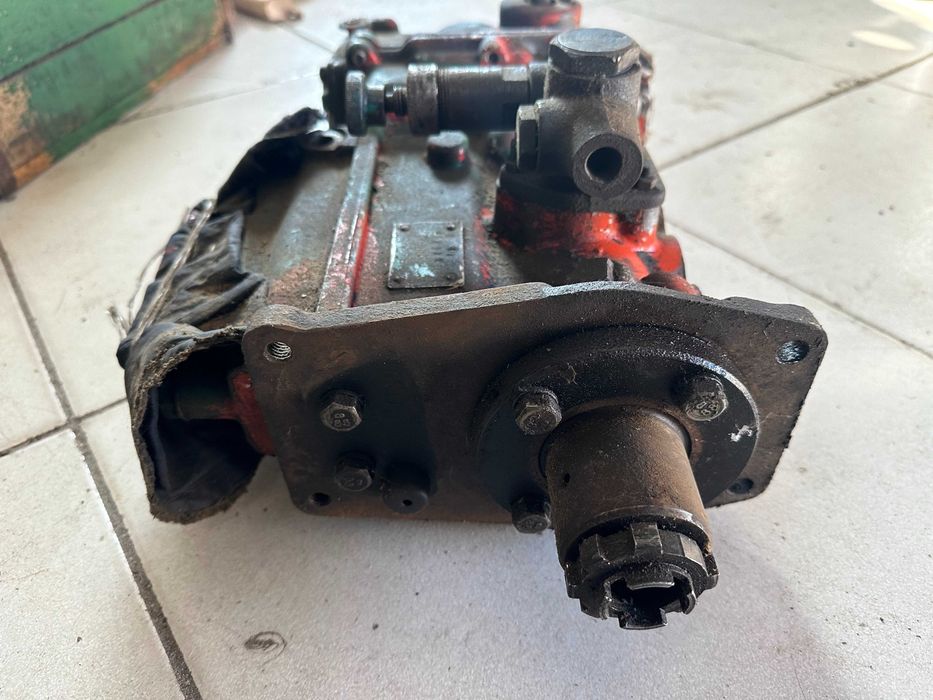 Насос топливный СМД 18--22