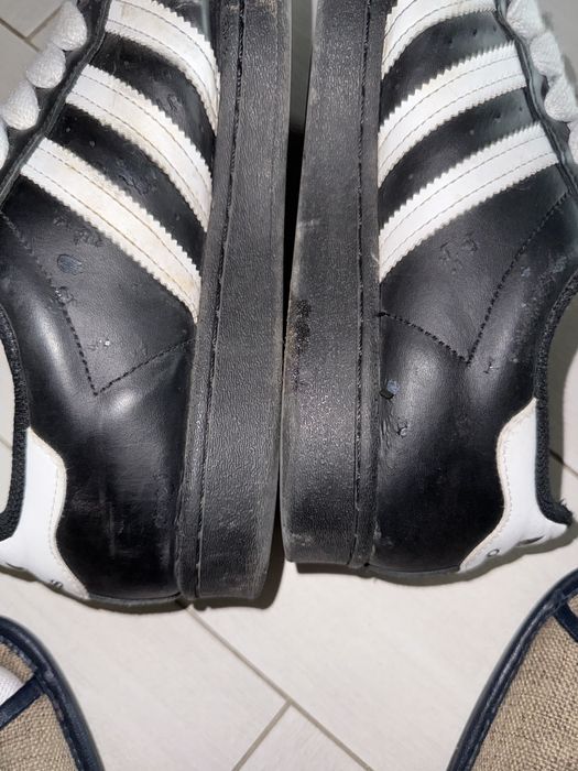 Adidas Superstar black