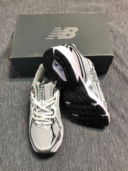 New Balance 740_R.40.5
