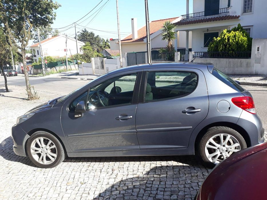 Peugeot 207 siminovo