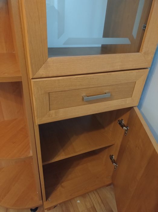Sprzedam witrynę szklana z dostawką rogową
